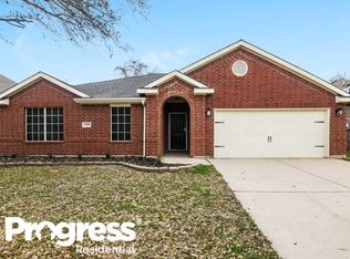 1300 Maple Terrace Dr, Mansfield, TX 76063