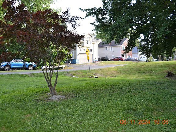 4th image of 329 Bar Harbor Rd #B