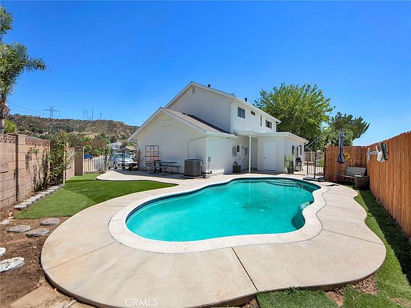 4th image of 27727 Stardale Dr