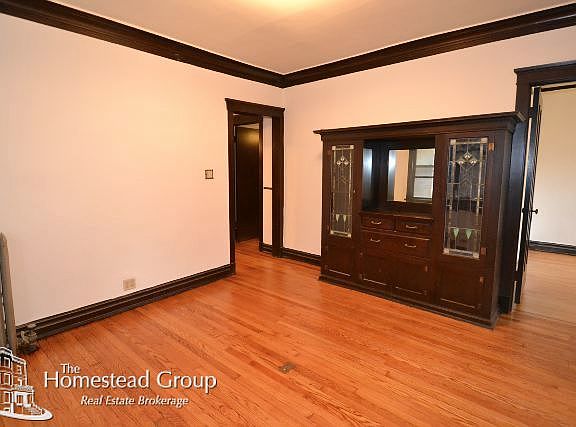 5th image of 1252 W Newport Ave #1FRONT