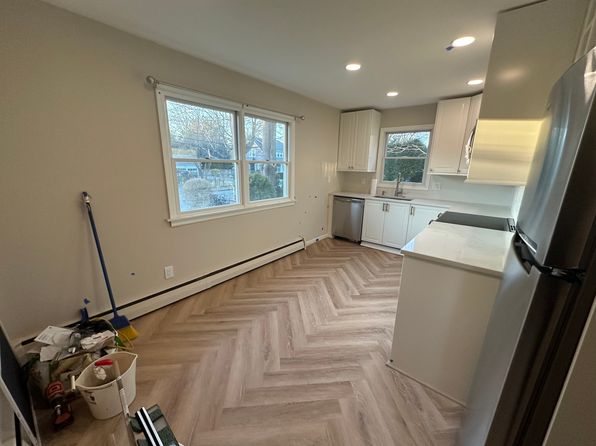 (undisclosed Address), Northport, NY 11768