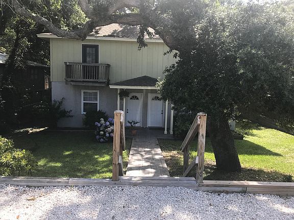 2nd image of 2805 Ocean Dr APT B