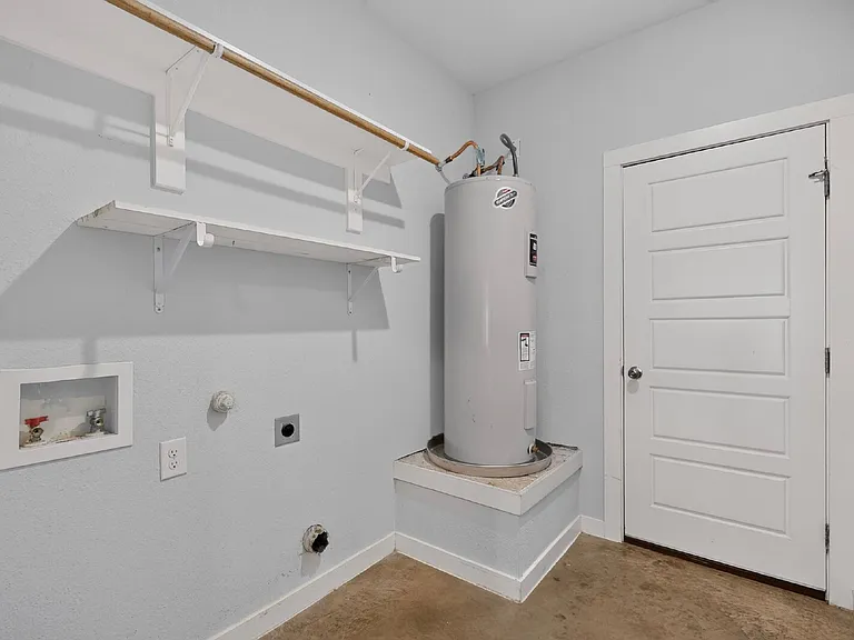 213 S Baugh St — Photo 26