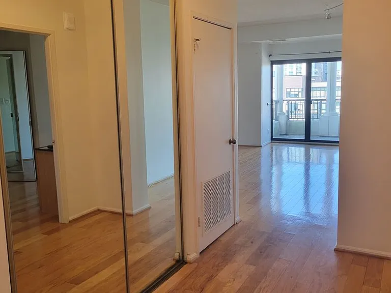 1600 Oak St #1828 — Photo 3