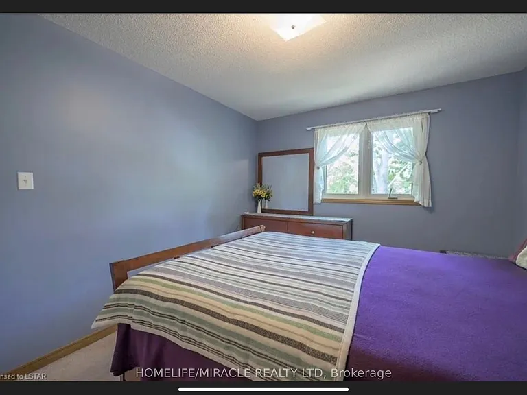 195 Barker St #7 — Photo 14