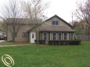 2993 Welch Rd, Commerce Township, MI 48390