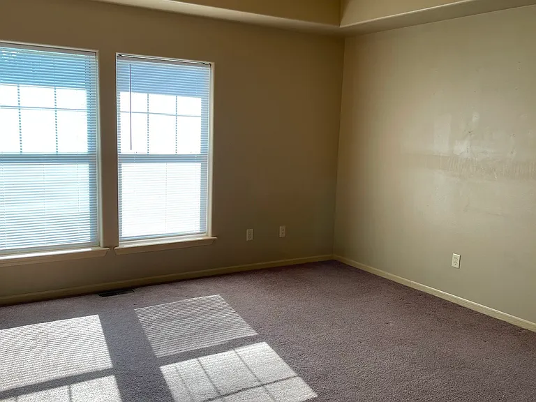 408 S Van Buren St #5 — Photo 15