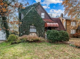 1708 E Walnut St, Springfield, MO 65802