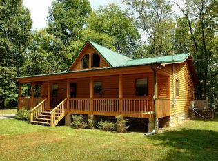 3066 Rivers Edge Dr, Cosby, TN 37722