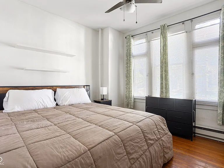 784 Woodruff Place East Dr #2 — Photo 22