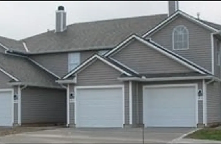 200 W Nicholas Dr — Photo 1