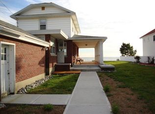 5 Point Beach Dr, Milford, CT 06460