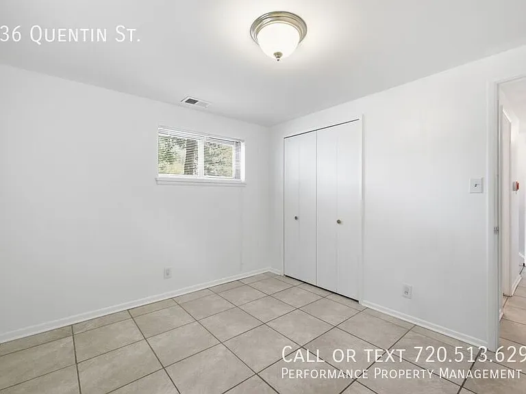 536 Quentin St — Photo 18