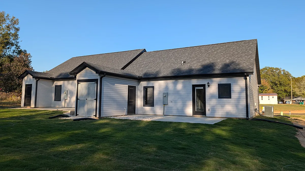 Building Photo - 117 Anile St