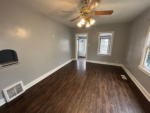2nd image of 1403 S Harlan Ave