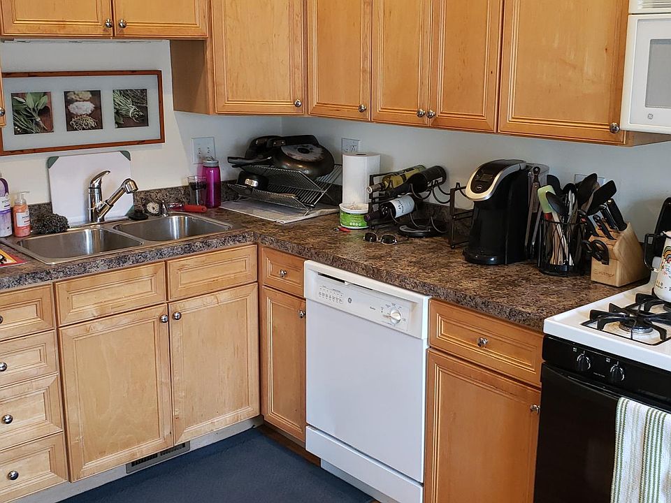 1st image of 3501 N Hoyne Ave Floor 2
