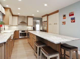 212 High Ridge Ct, Yorktown Heights, NY 10598