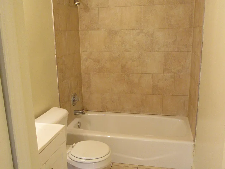 20215 Vermander Ave — Photo 7