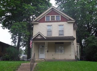 823 Fulton St, Keokuk, IA 52632