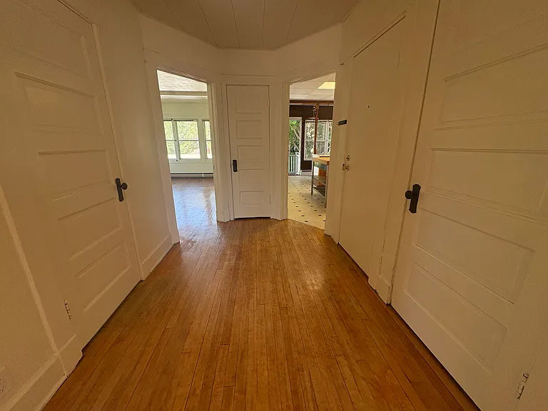 Hall Facing North