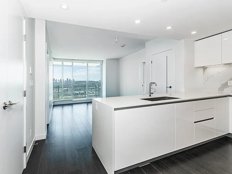 2085 Skyline Ct #2407 — Photo 1