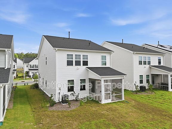 5th image of 517 Hanover Shore Ln