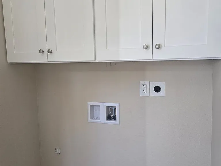 6030 Colonial Dr — Photo 33