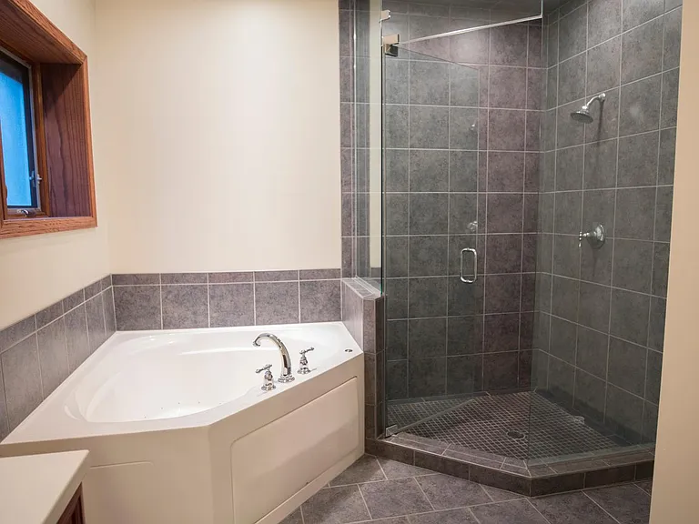 670 N Peoria St #2 — Photo 12