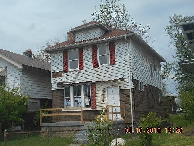 1st image of 870 E Starr Ave
