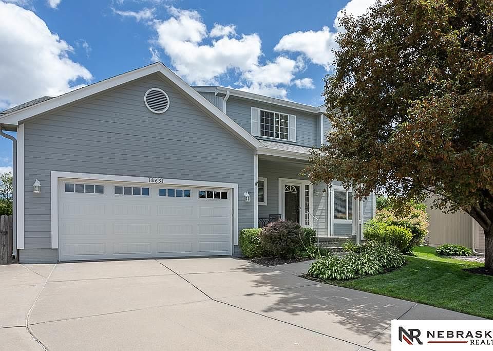 1st image of 18631 N Cir