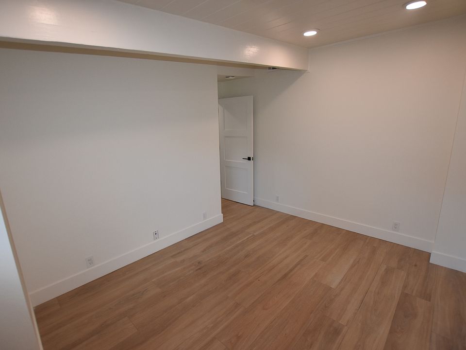1st image of 3665 Ramona Cir
