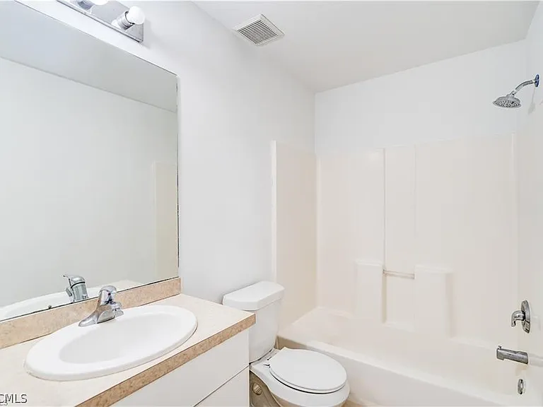 2705 Matena Ave S — Photo 14