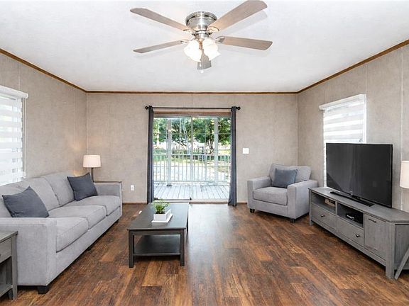 4th image of 34238 Edgar Kennedy Rd