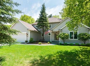 9237 Pinehurst Rd, Woodbury, MN 55125