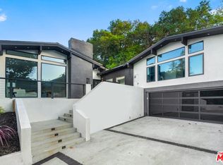 3873 Royal Woods Dr, Sherman Oaks, CA 91403