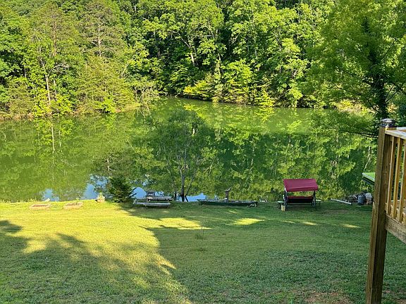 3rd image of 2732 Von Hill Rd