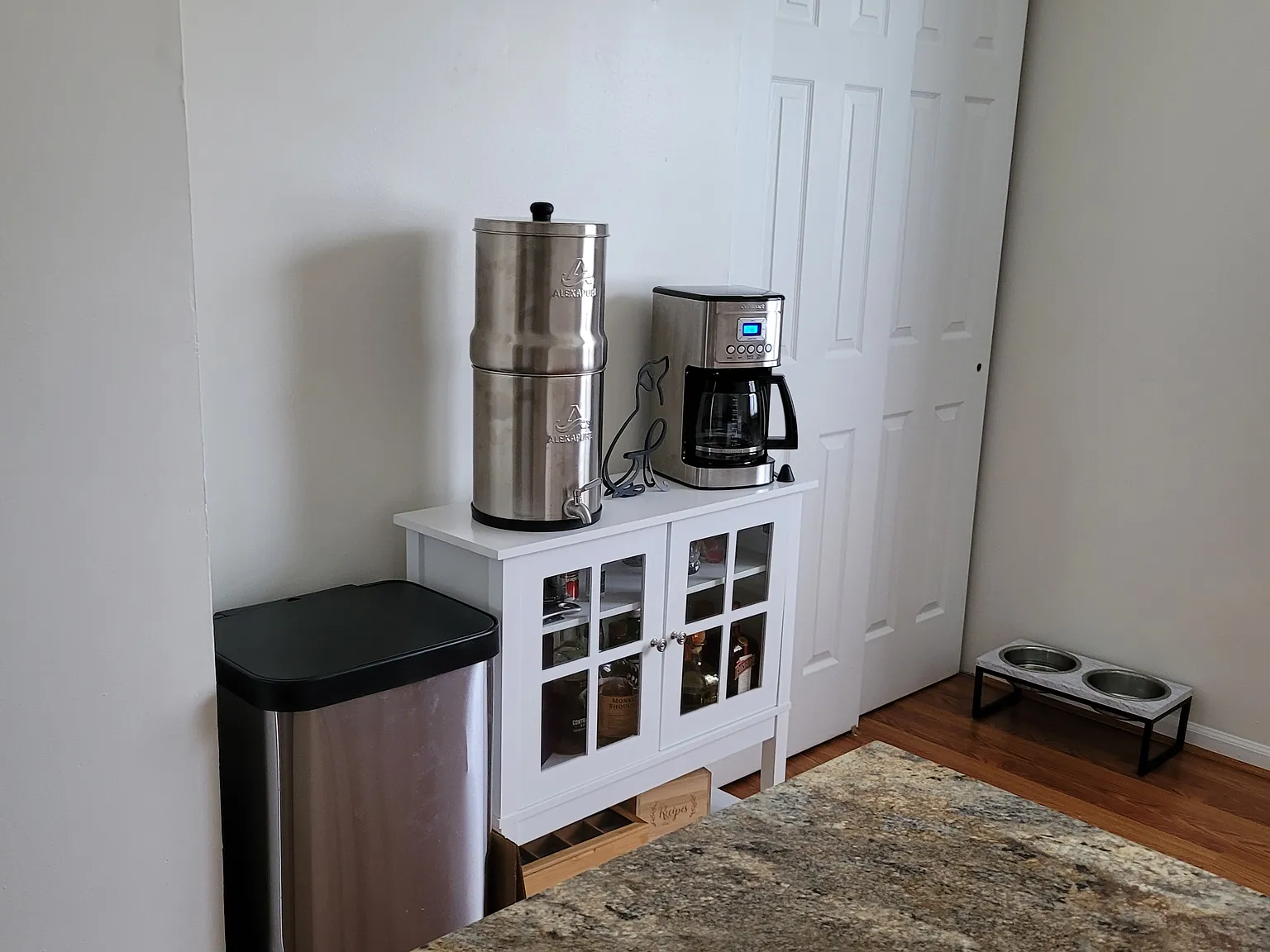2 bed, 1064 sqft, $1,725 — Photo 4