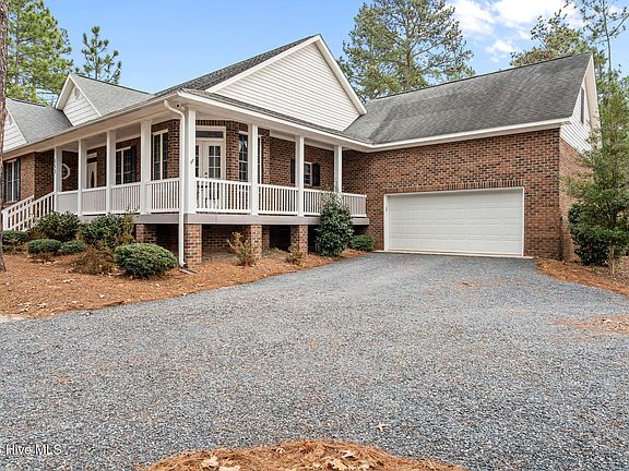 2nd image of 113 Simmons Drive