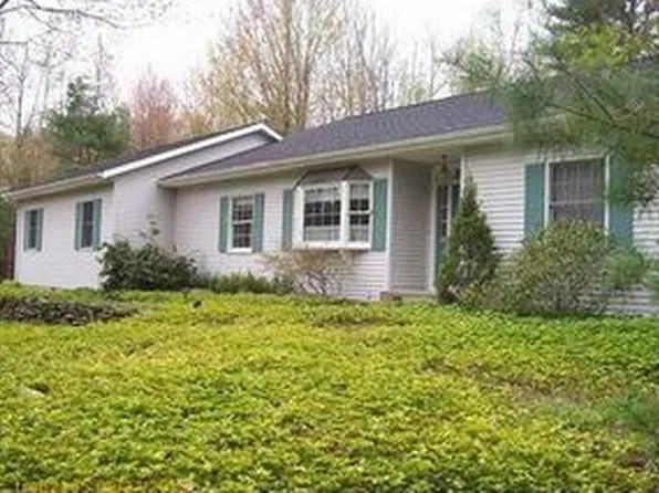 99 Oak Grove Dr, Brewer, ME 04412
