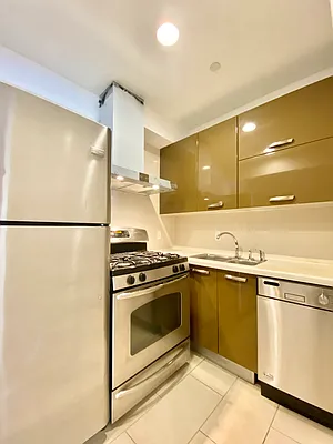 Rented by Douglas Elliman | media 4