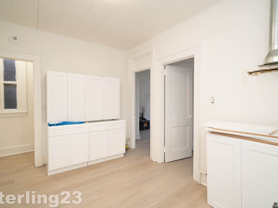 1st image of 2268 29th St #2R