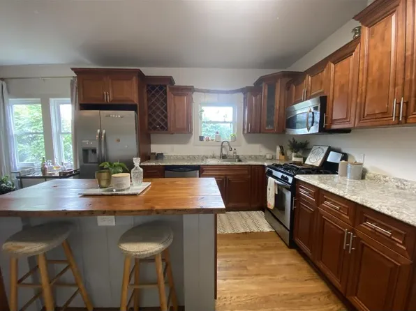 1902 E Unaka Ave, Johnson City, TN 37601