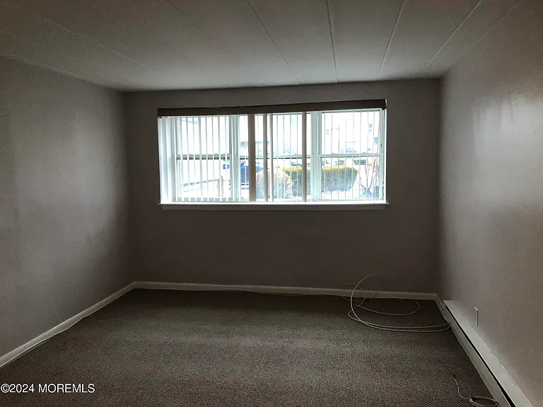 200 Ocean Park Ave #1C — Photo 27