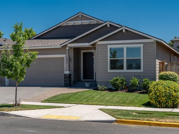 2855 NE Hope Dr, Bend, OR 97701