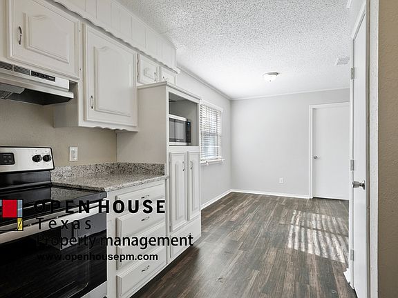 4th image of 1917 Palo Alto Cir
