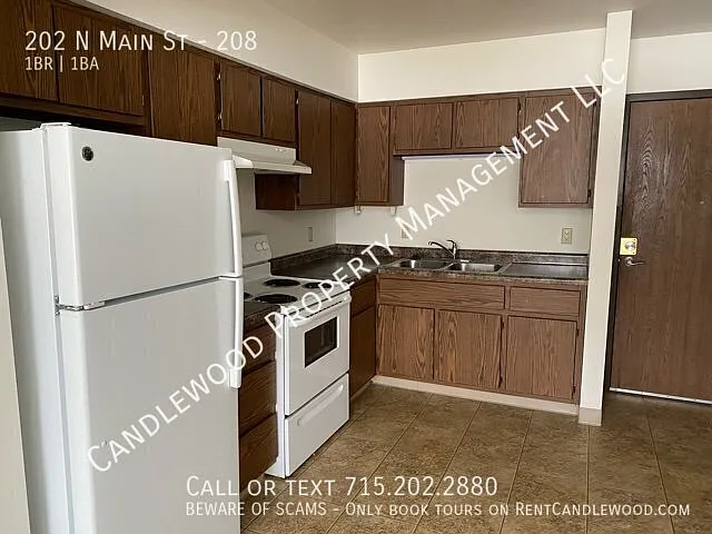 202 N Main St #208 — Photo 4