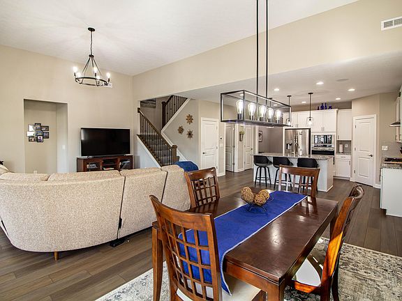 4th image of 4656 Winding Oak Dr