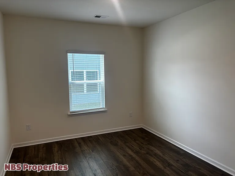 12309 Manhattan Ln — Photo 6
