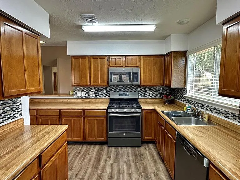 7254 Sonnet Glen Ln — Photo 6