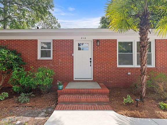 3rd image of 212 Wood Dale Drive